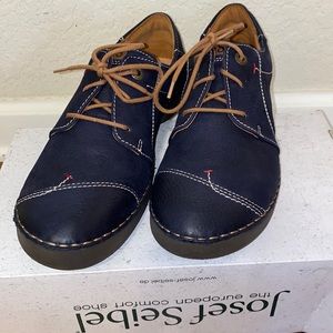 Joseph Seibel Navy Women’s Size 10 / 41 Shoes